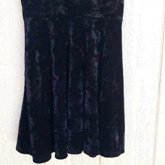 Forever 21 Dress Velour Skater Stretch Mini Fit Flare Witch Core Gothic Black M - Picture 7 of 8